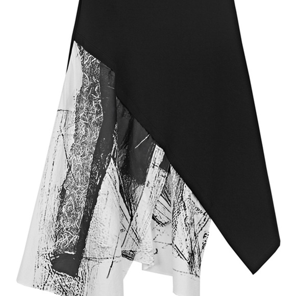 S.Deer SDeer graphic print skirt size 2-4. - Picture 2 of 7